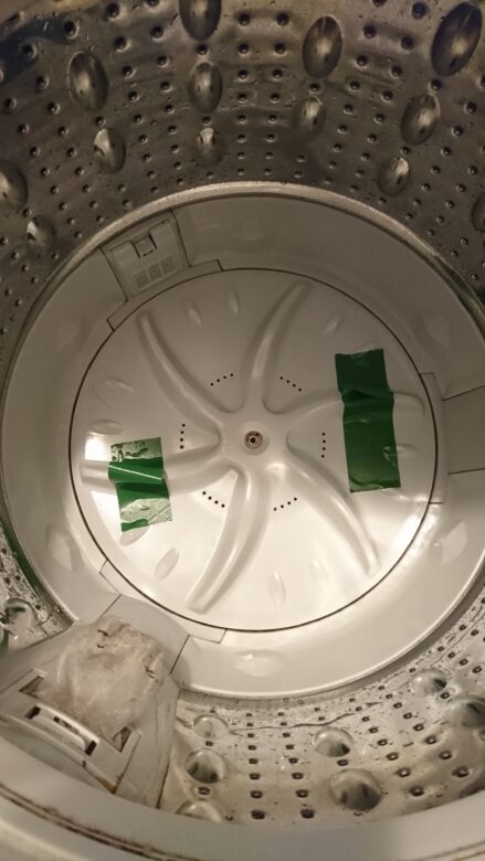 パルセーターに緑色のテープで印がつけられている様子